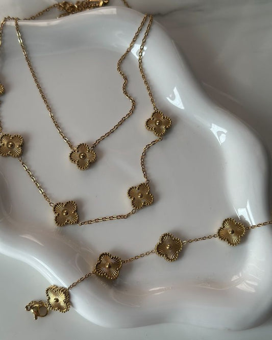 Eternal Bloom Clover Jewelry Set - Premium Gold Finish