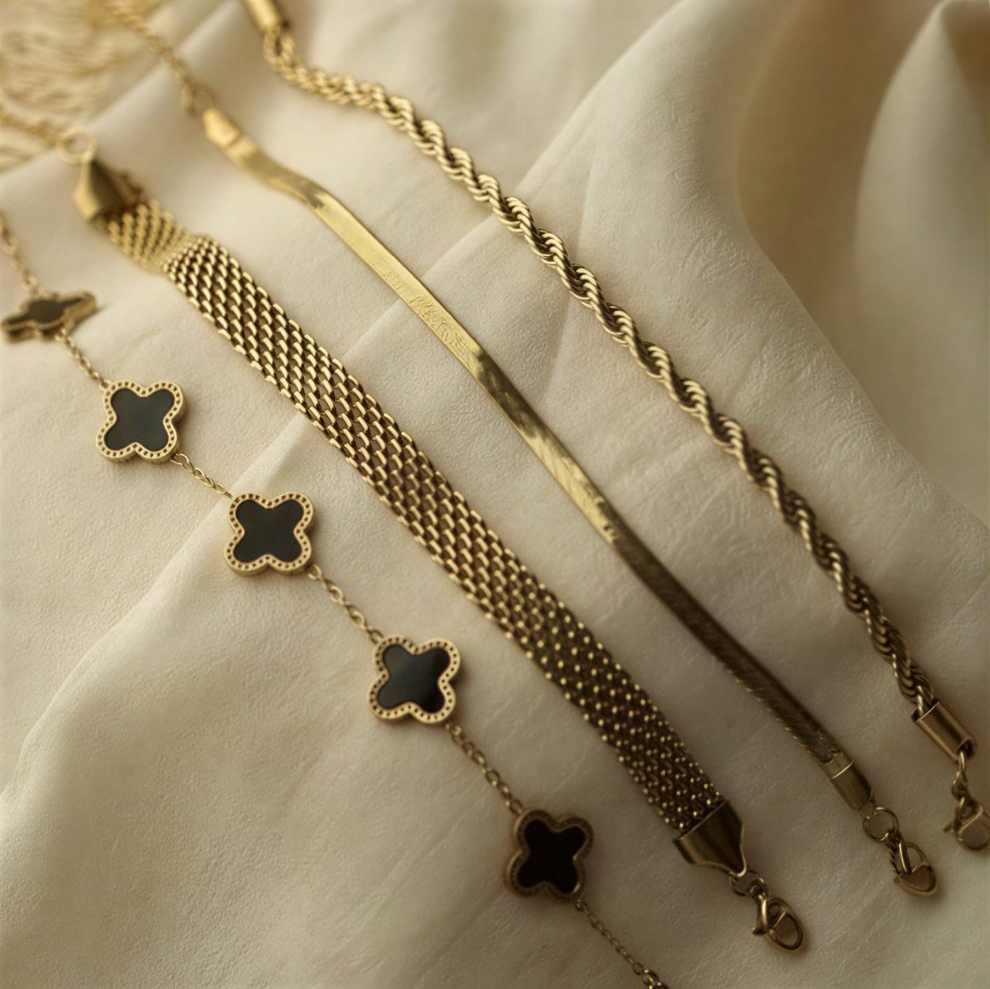 Gold Luxe 4-Piece Bracelet Stack