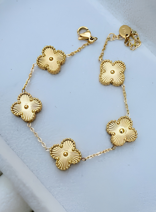 Beaded Vintage Clover Motif Bracelet