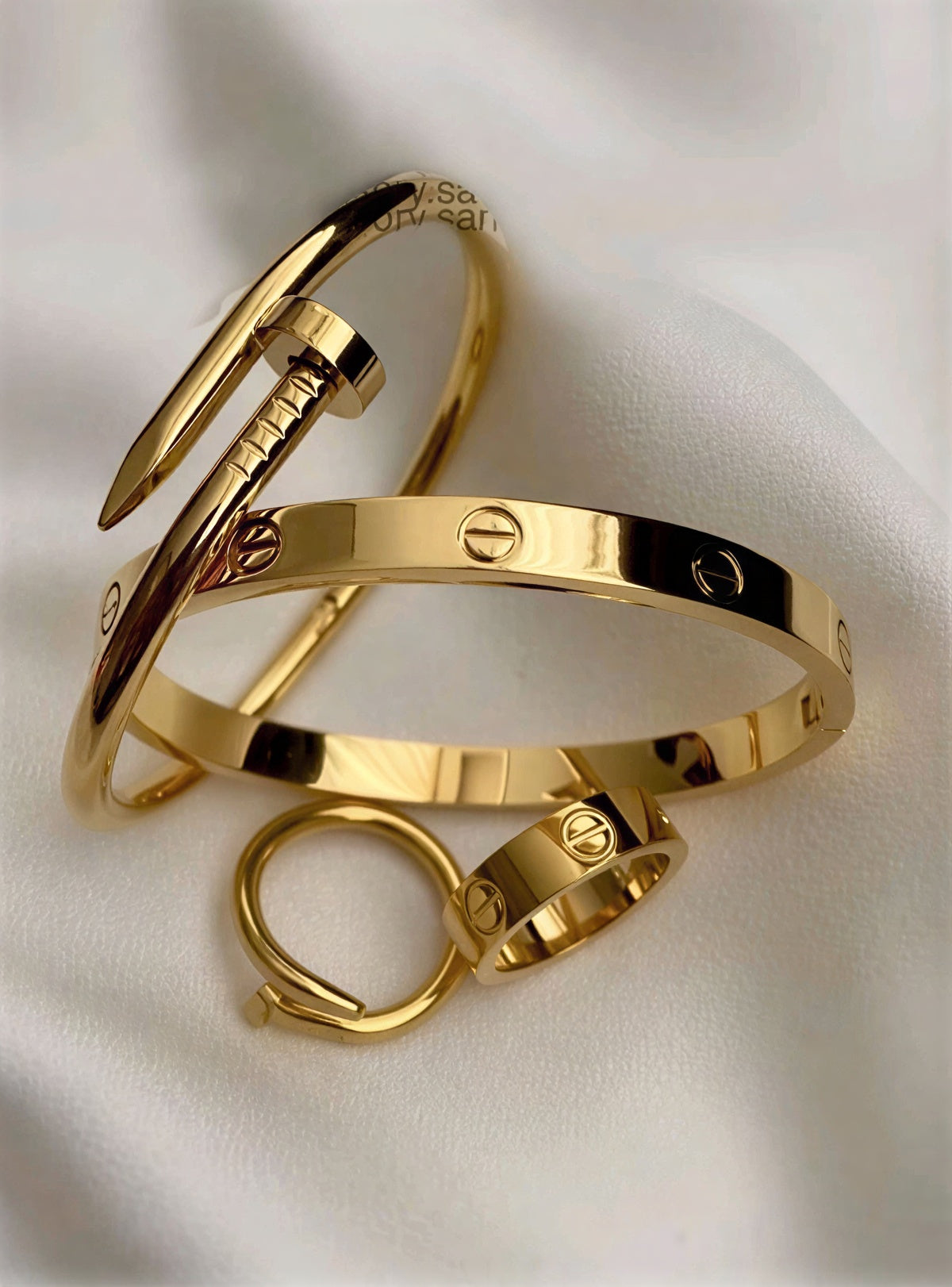The Iconic Hardware Gold Set