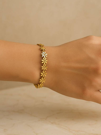 Elegant Gold Daisy Chain Hinged Bangle