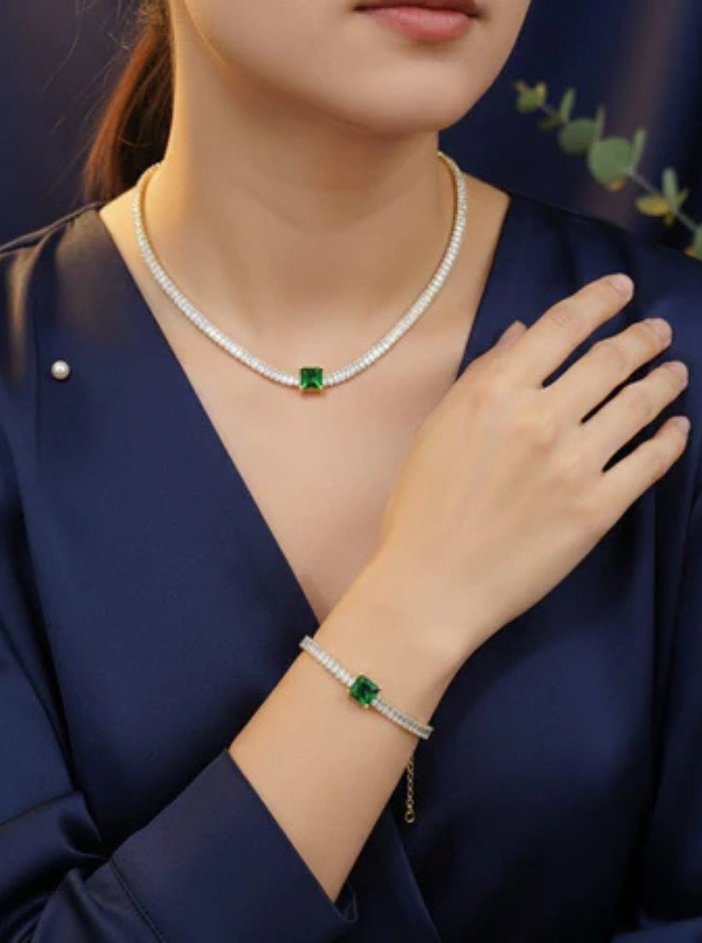 Aura Sparkle Choker & Bracelet Set