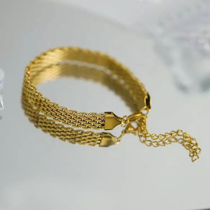 Aurelia 18K Gold Mesh Ribbon Bracelet – Timeless Elegance