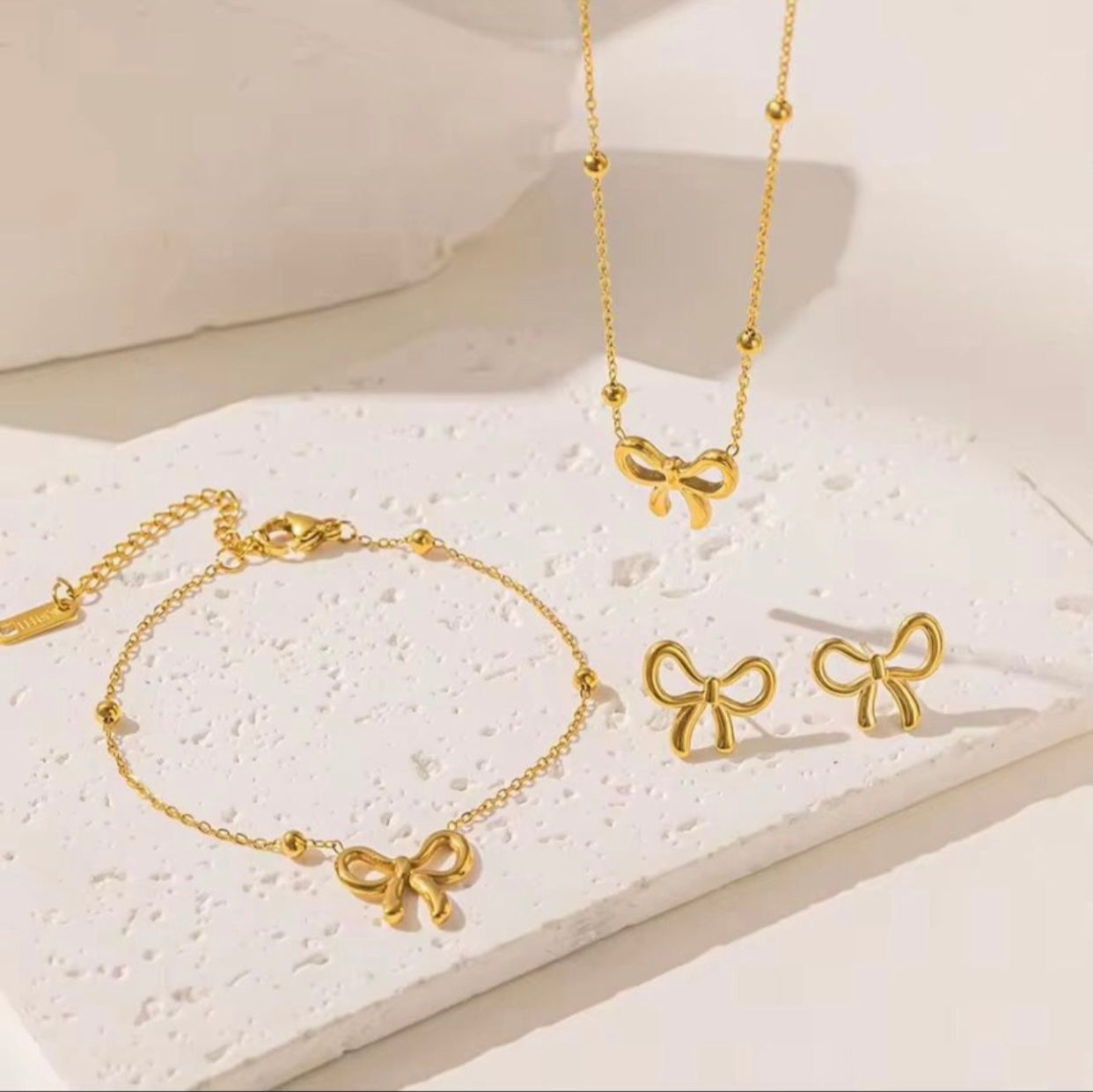 Dainty Ribbon Bow 3-Piece Set – Gold-Plated Stainless Steel