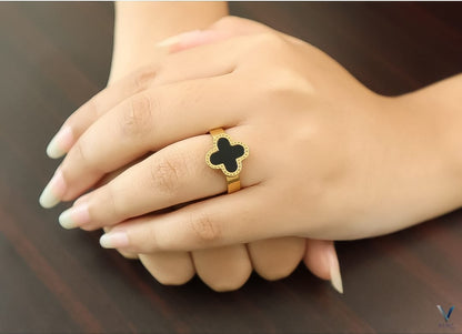 Black Leaf Clover Adjustable Ring