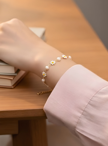 Enamel Daisy Pearl Bracelet