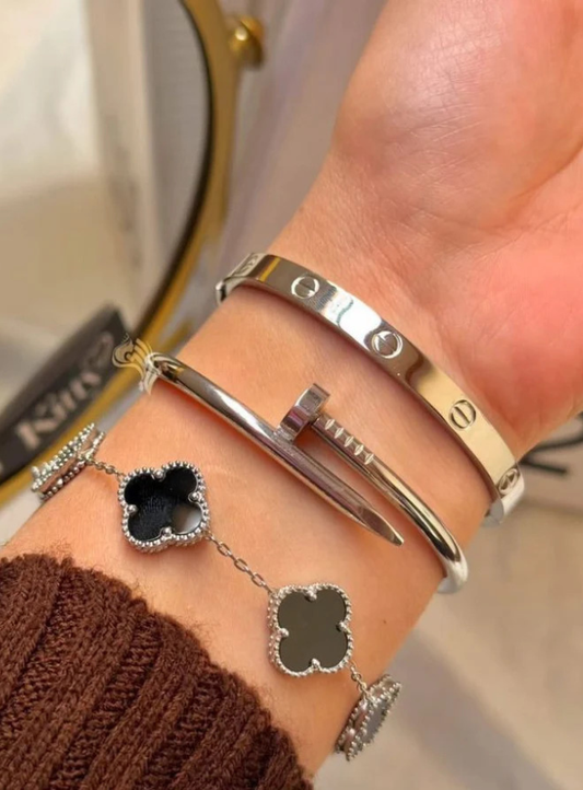 Midnight Clover Luxury Bracelet Set