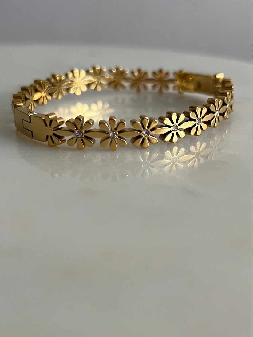 Elegant Gold Daisy Chain Hinged Bangle