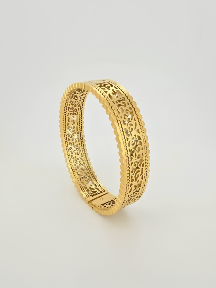 Golden Vintage Filigree Cutout Bangle