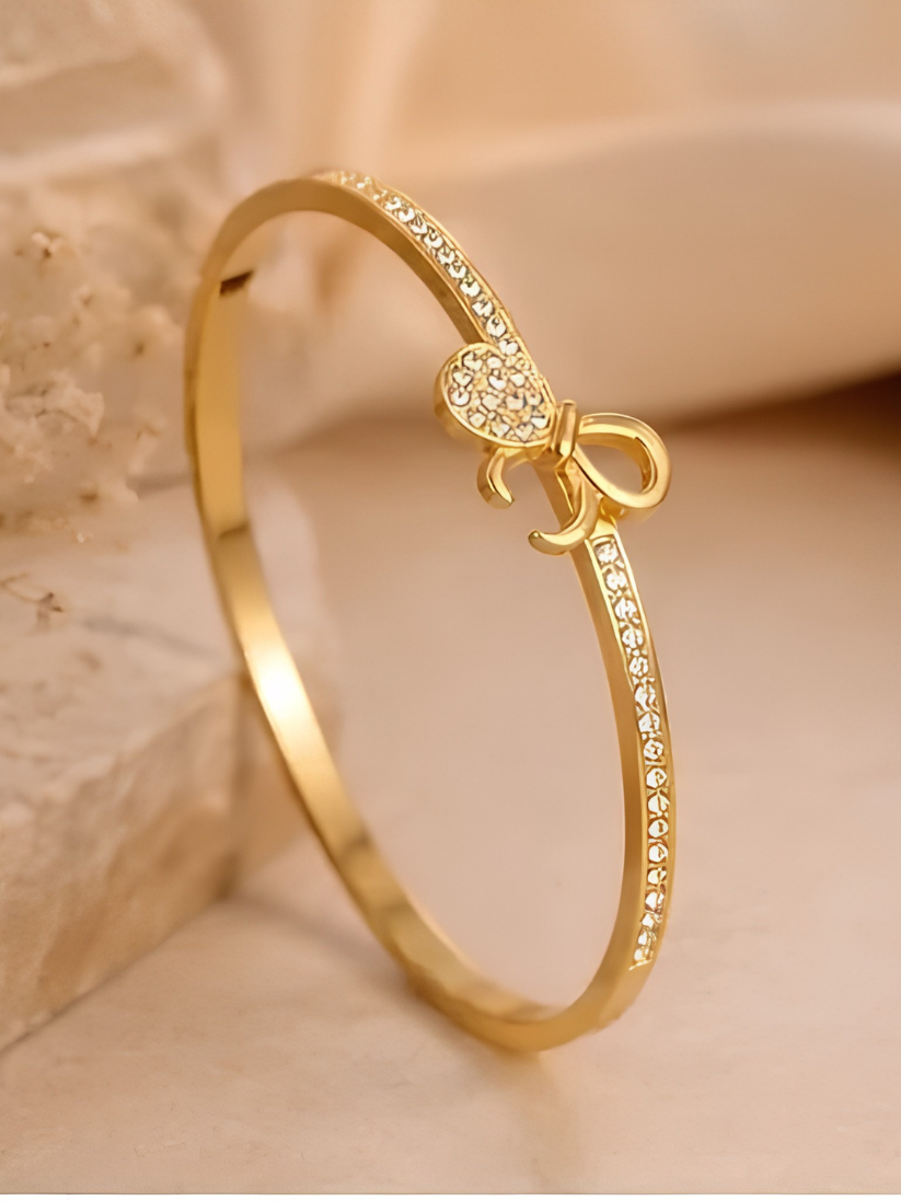 Elegant Cubic Zarcon Bow Bangle