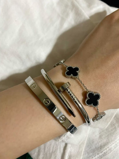 Midnight Clover Luxury Bracelet Set