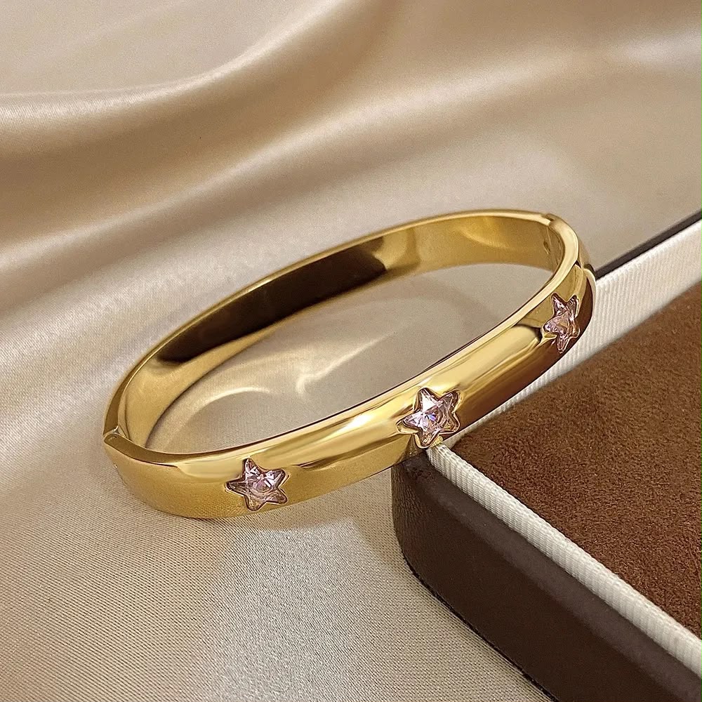 Gold Green Gemstone Star Bangle
