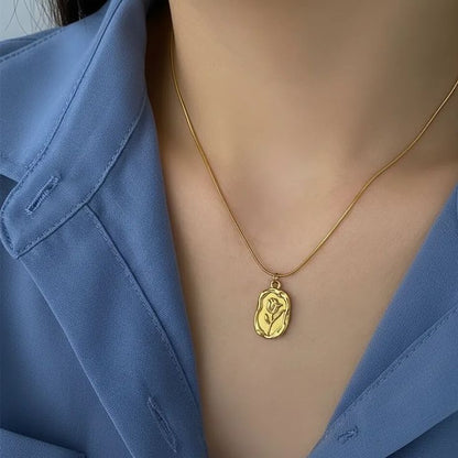 Vintage Oval Tulip Medallion Pendant Necklace