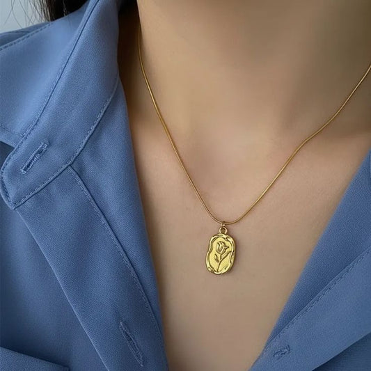 Vintage Oval Tulip Medallion Pendant Necklace
